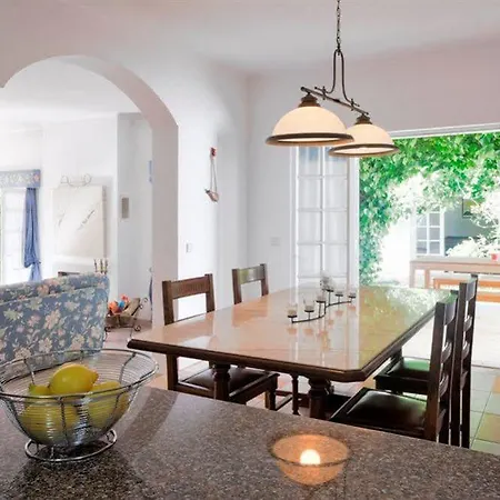 Bed & Breakfast Flow House - Surf Kite Surf School 3*