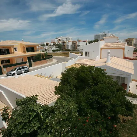 Flow House - Surf Kite Surf School Bed & Breakfast