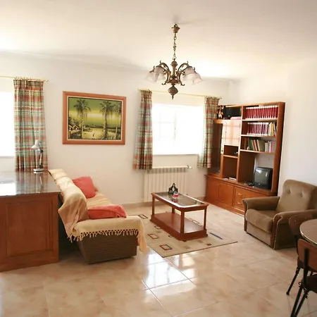 Flow House - Surf Kite Surf School Bed & Breakfast